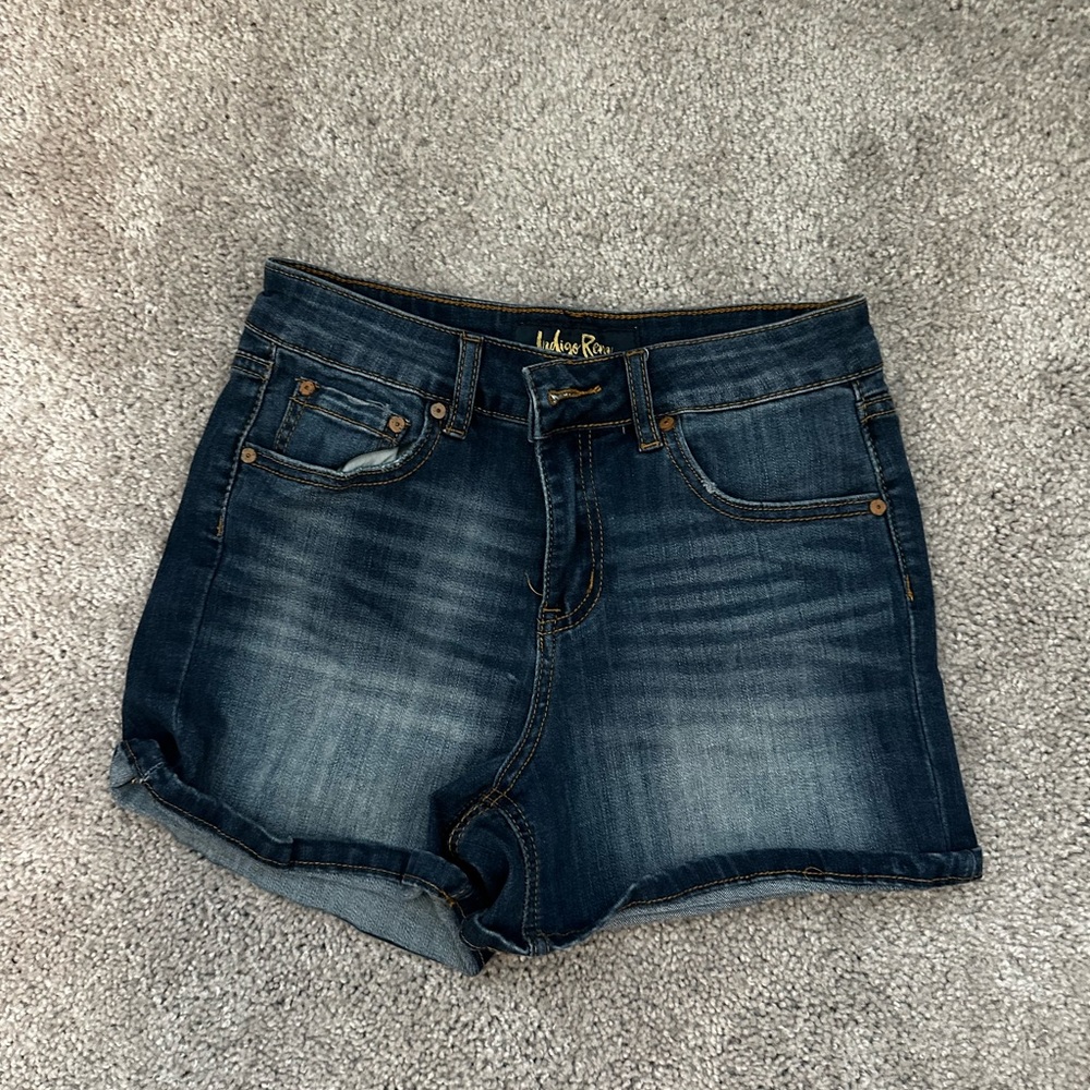 Shorts - Picture 6 of 6